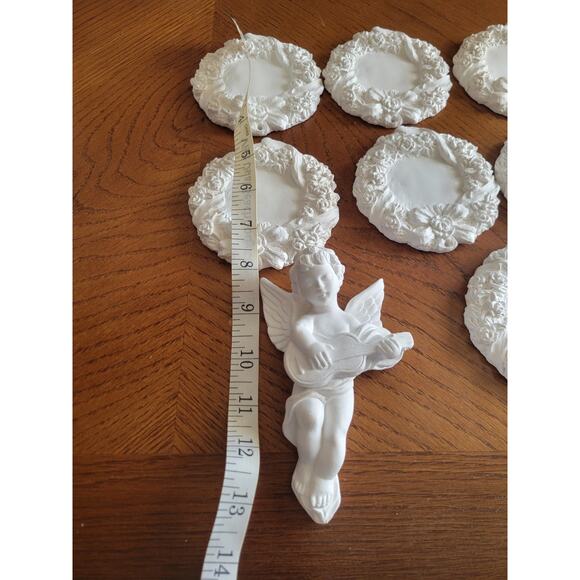 Creative ready to paint Crafts White Ceramic Christmas Wreath Cherub Pottery - Picture 2 of 8